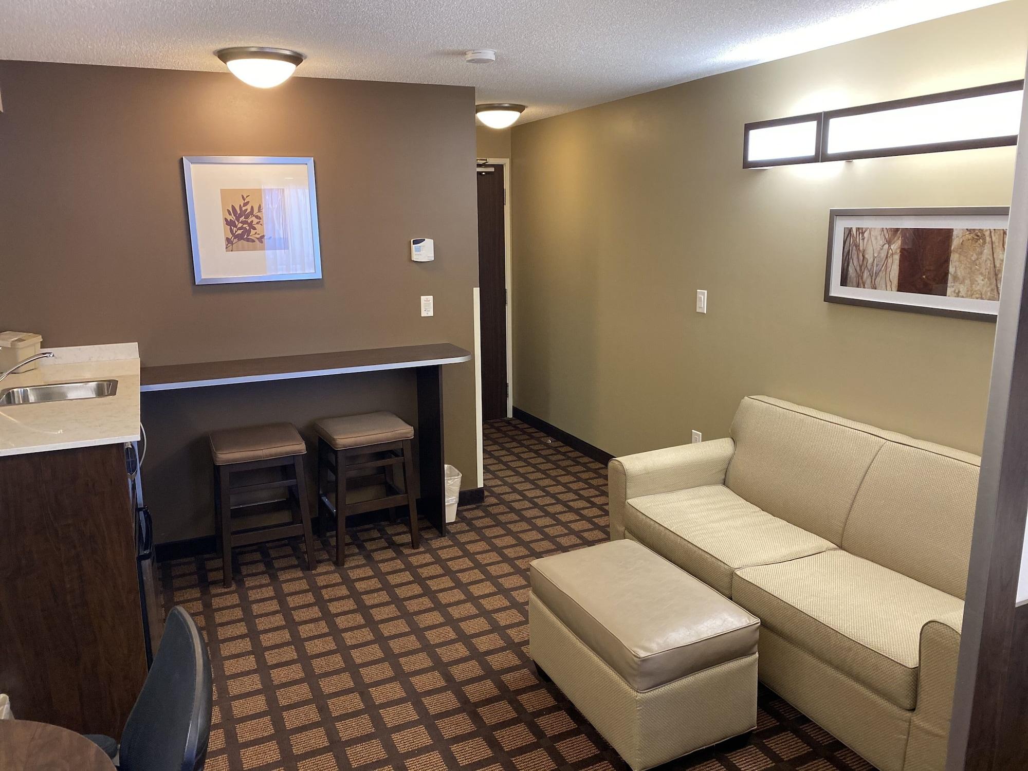 Microtel Inn & Suites By Wyndham - Timmins Exterior photo