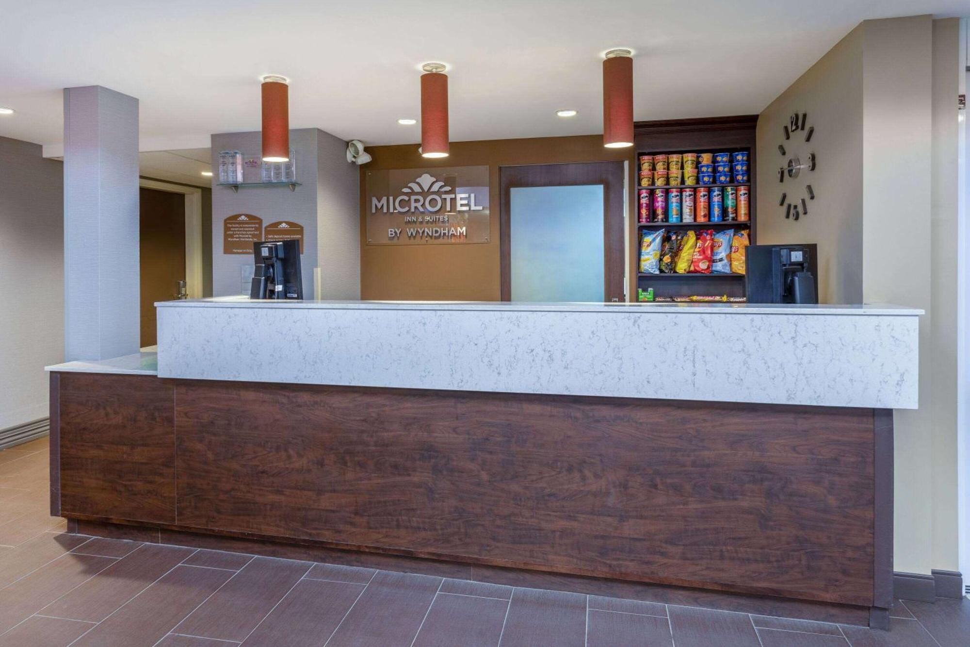 Microtel Inn & Suites By Wyndham - Timmins Exterior photo