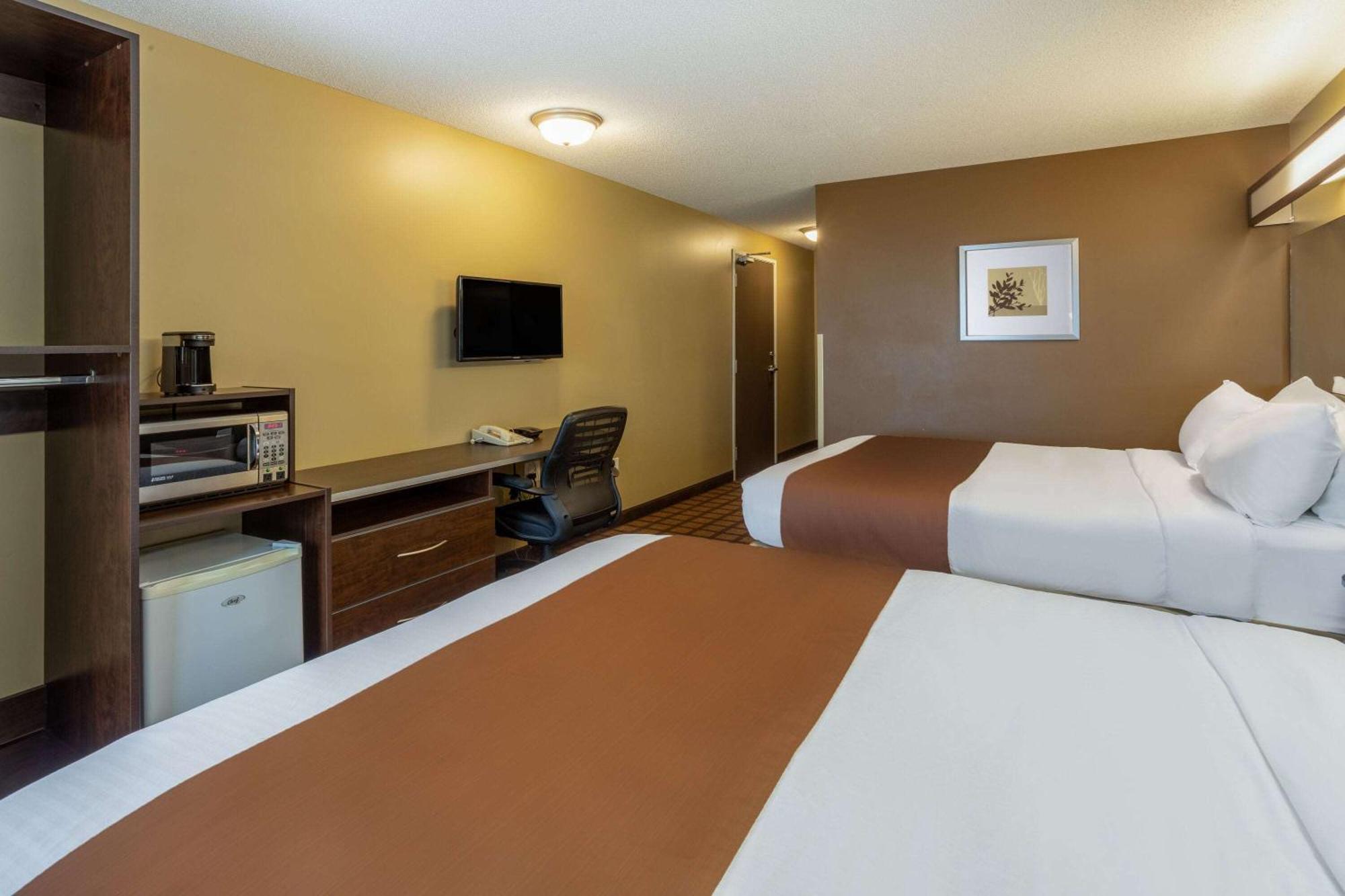 Microtel Inn & Suites By Wyndham - Timmins Exterior photo